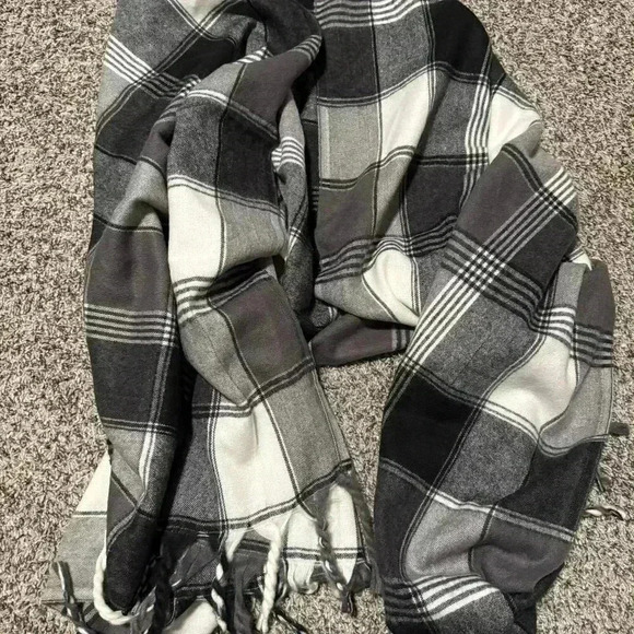 Super soft blanket scarf - Picture 1 of 2